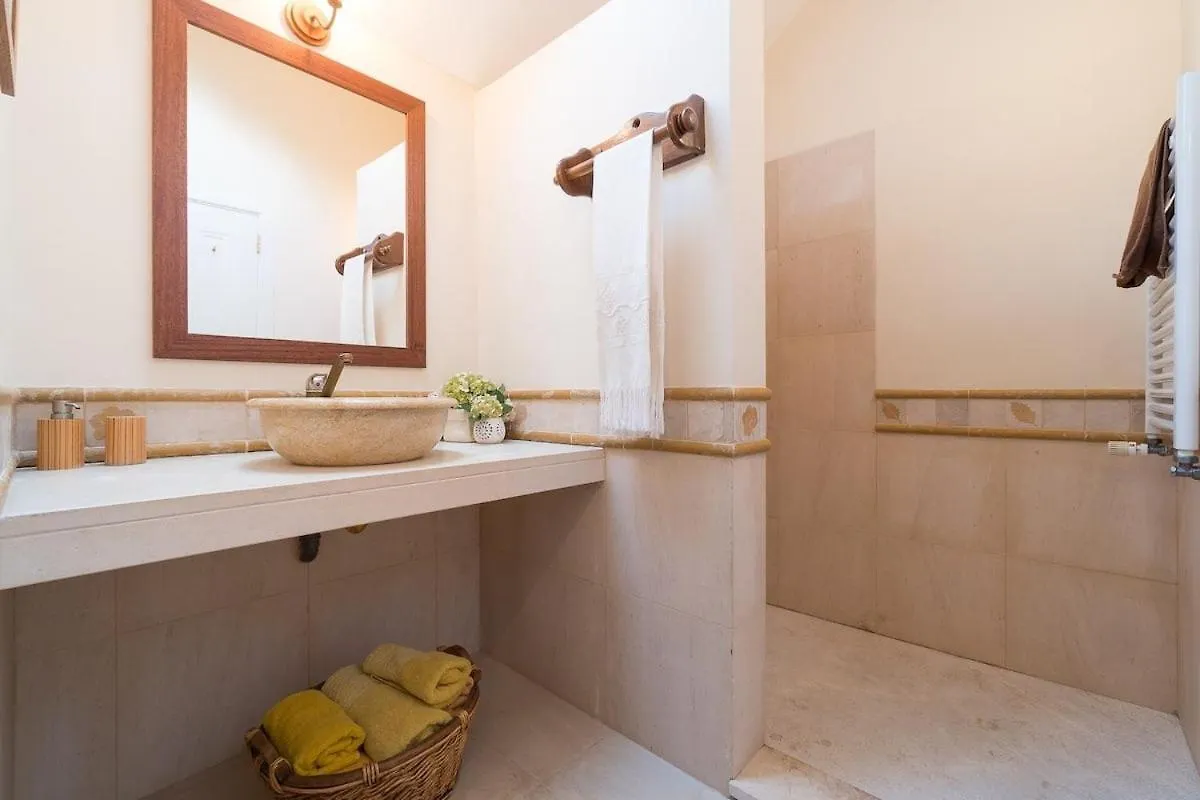 Luxury Villa Camelia. Mountains, Golf, Horses, Levada Walks. Santo Antonio da Serra